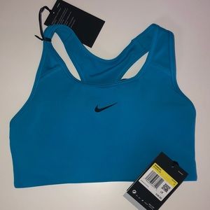 NWT Nike Swoosh Padded Sports Bra